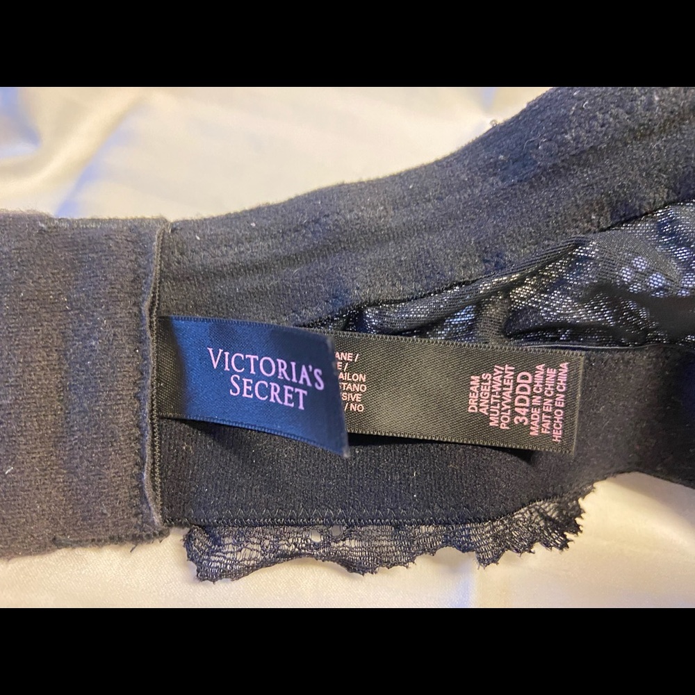 Victoria Secret Razor Back Demi - Picture 2 of 3